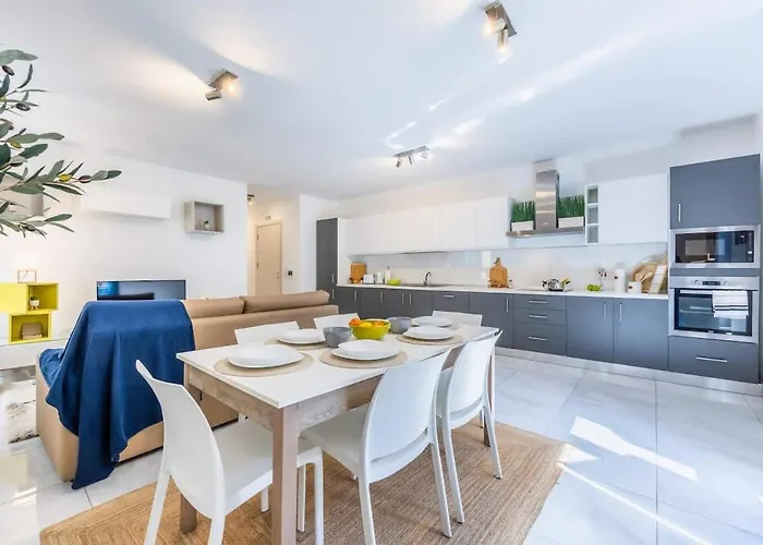 Daire Palazzo Ducoss - 5 - Three Bedroom Two Bathroom Valletta