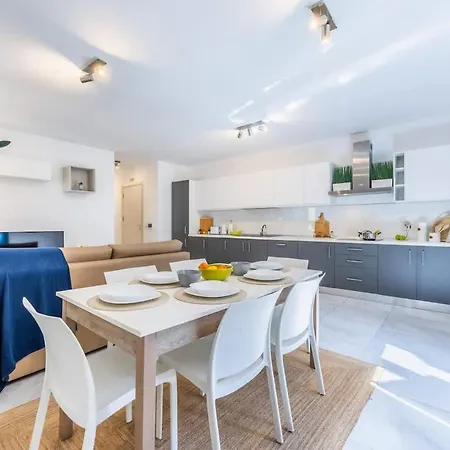 Appartement Palazzo Ducoss - 5 - Three Bedroom Two Bathroom Valletta