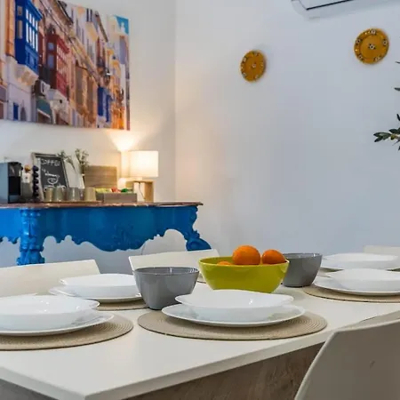 Palazzo Ducoss - 5 - Three Bedroom Two Bathroom * Valletta