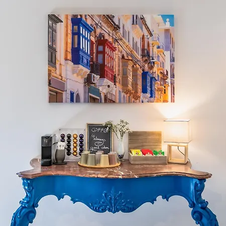 Palazzo Ducoss - 5 - Three Bedroom Two Bathroom Appartement *