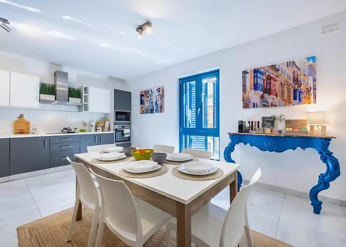 Apartament Palazzo Ducoss - 5 - Three Bedroom Two Bathroom Valletta